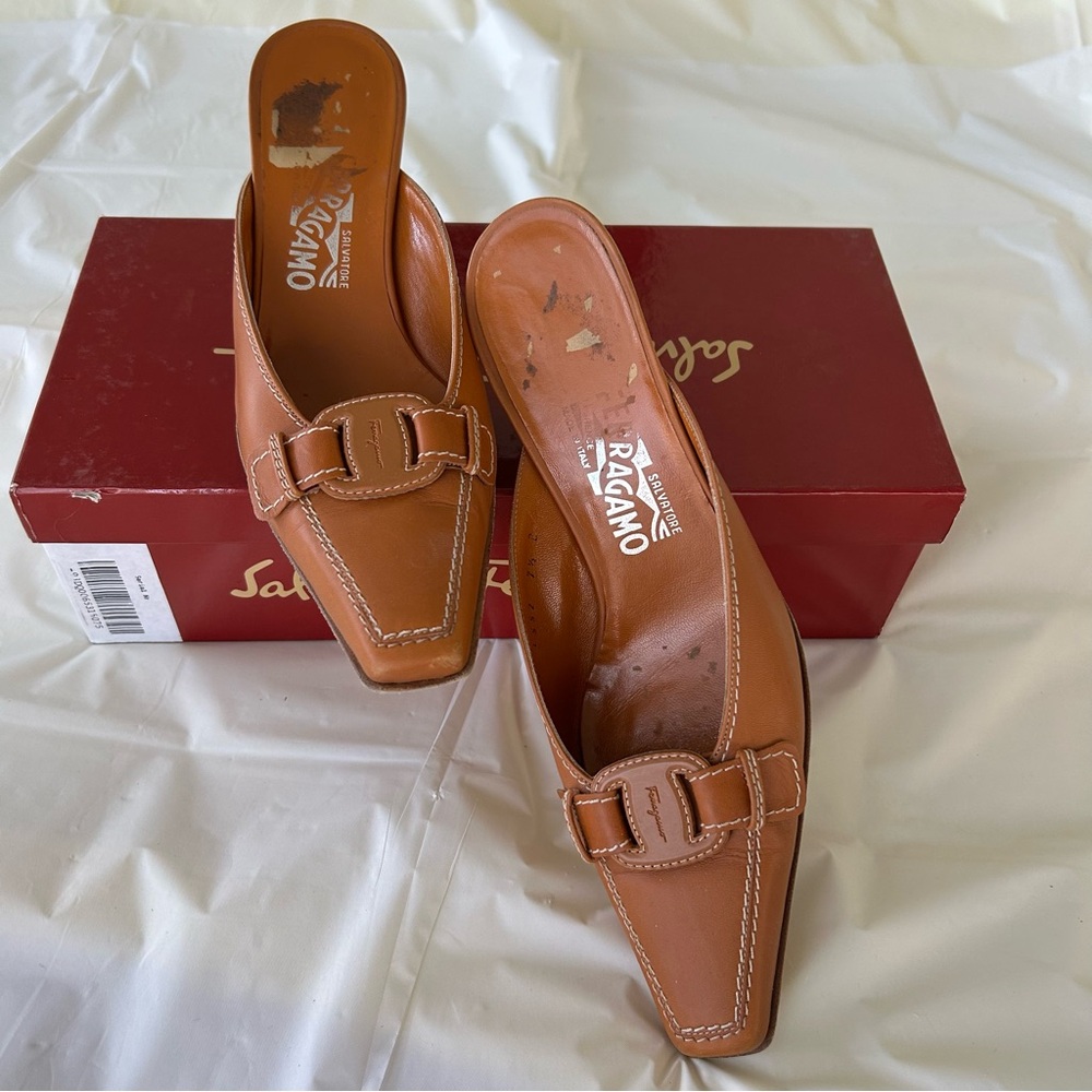 Salvatore Ferragamo Women's Tan Leather Mules, size 7.5